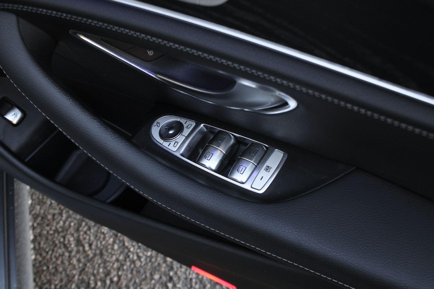 Used Mercedes-Benz E Class 2017 for sale - 76786680: Photo 32