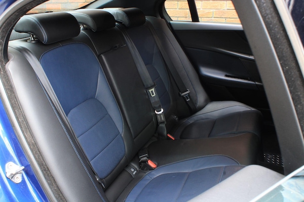 Used Jaguar XE 2016 for sale - 76226828: Photo 10