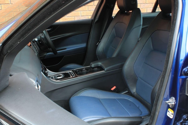 Used Jaguar XE 2016 for sale - 76226828: Photo 18