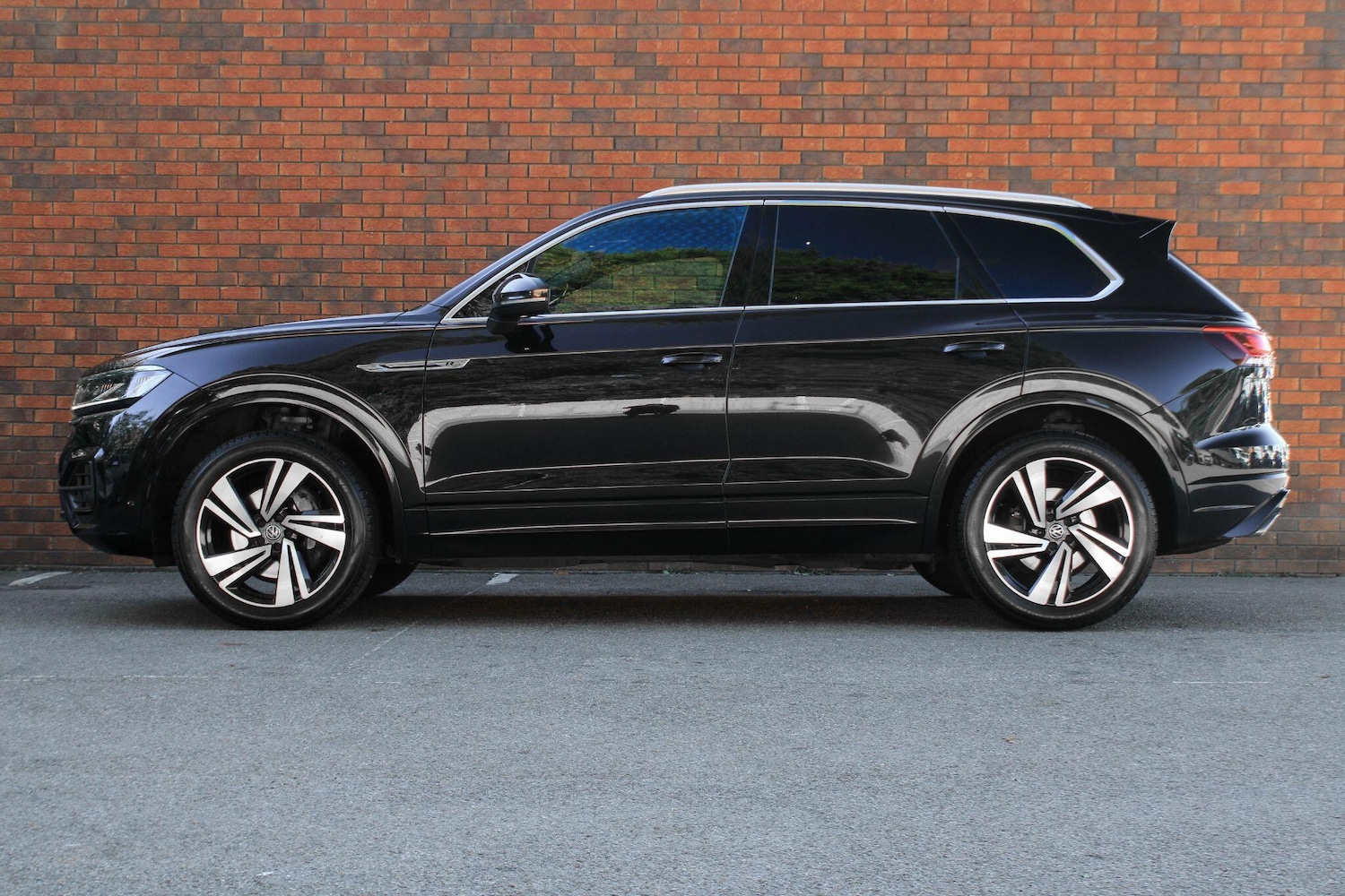 Used Volkswagen Touareg 2019 for sale - 76072353: Photo 16