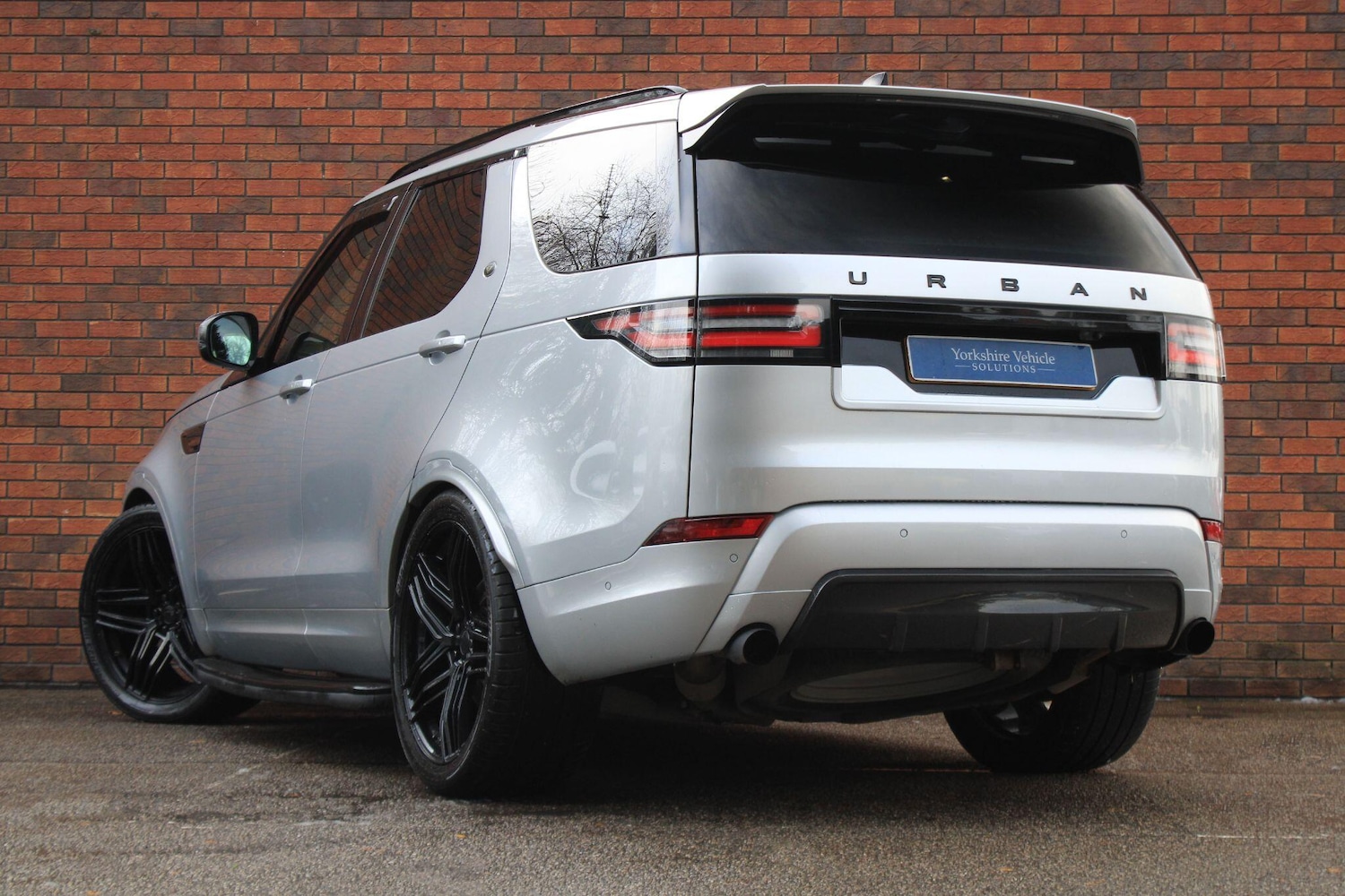 Used Land Rover Discovery 2019 for sale - 76633444: Photo 3