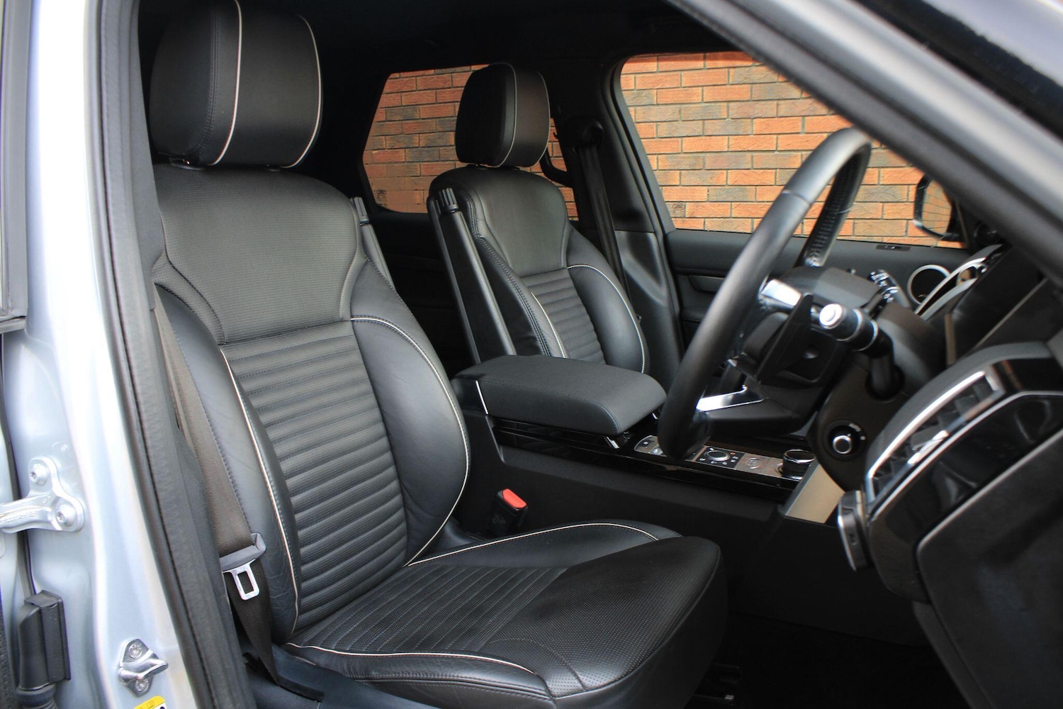 Used Land Rover Discovery 2019 for sale - 76633444: Photo 4