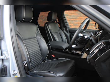 Used Land Rover Discovery 2019 for sale - 76633444: Photo