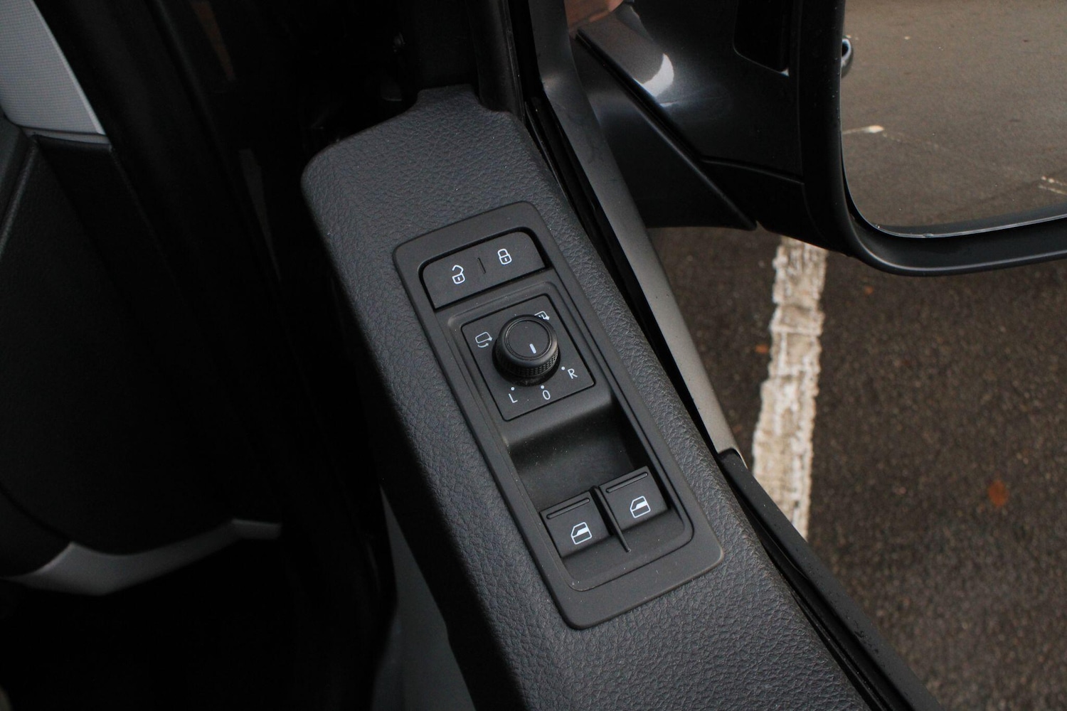 Used Volkswagen Transporter for sale - 76839827: Photo 34