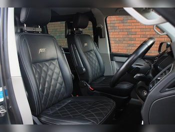 Used Volkswagen Transporter 2018 for sale - 76839827: Photo