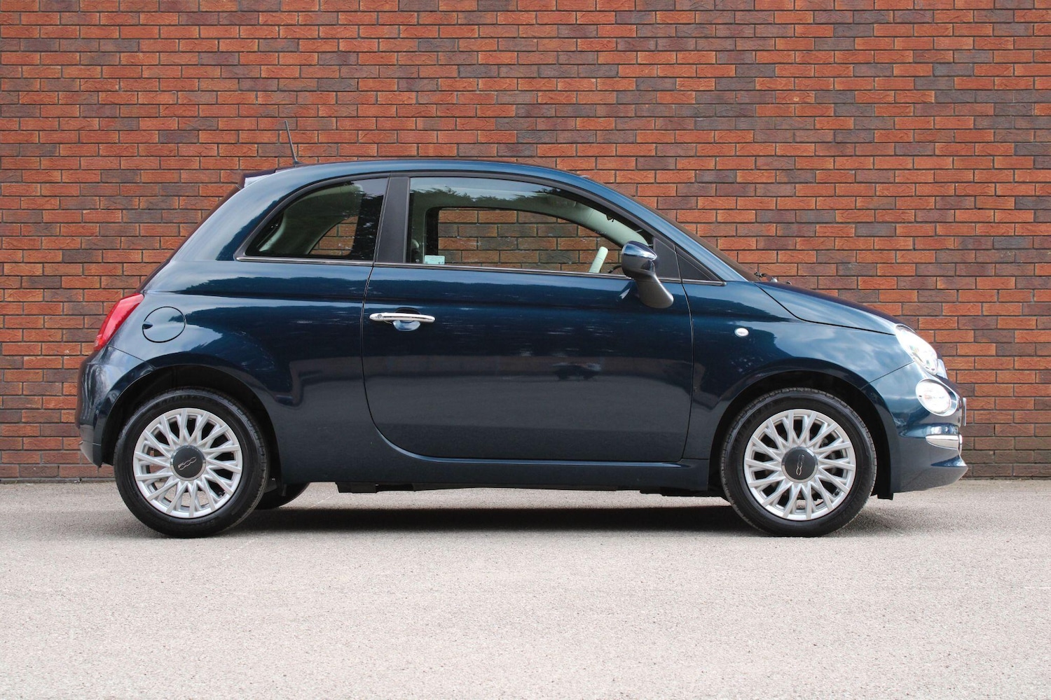 Used Fiat 500 2024 for sale - 77723040: Photo 2