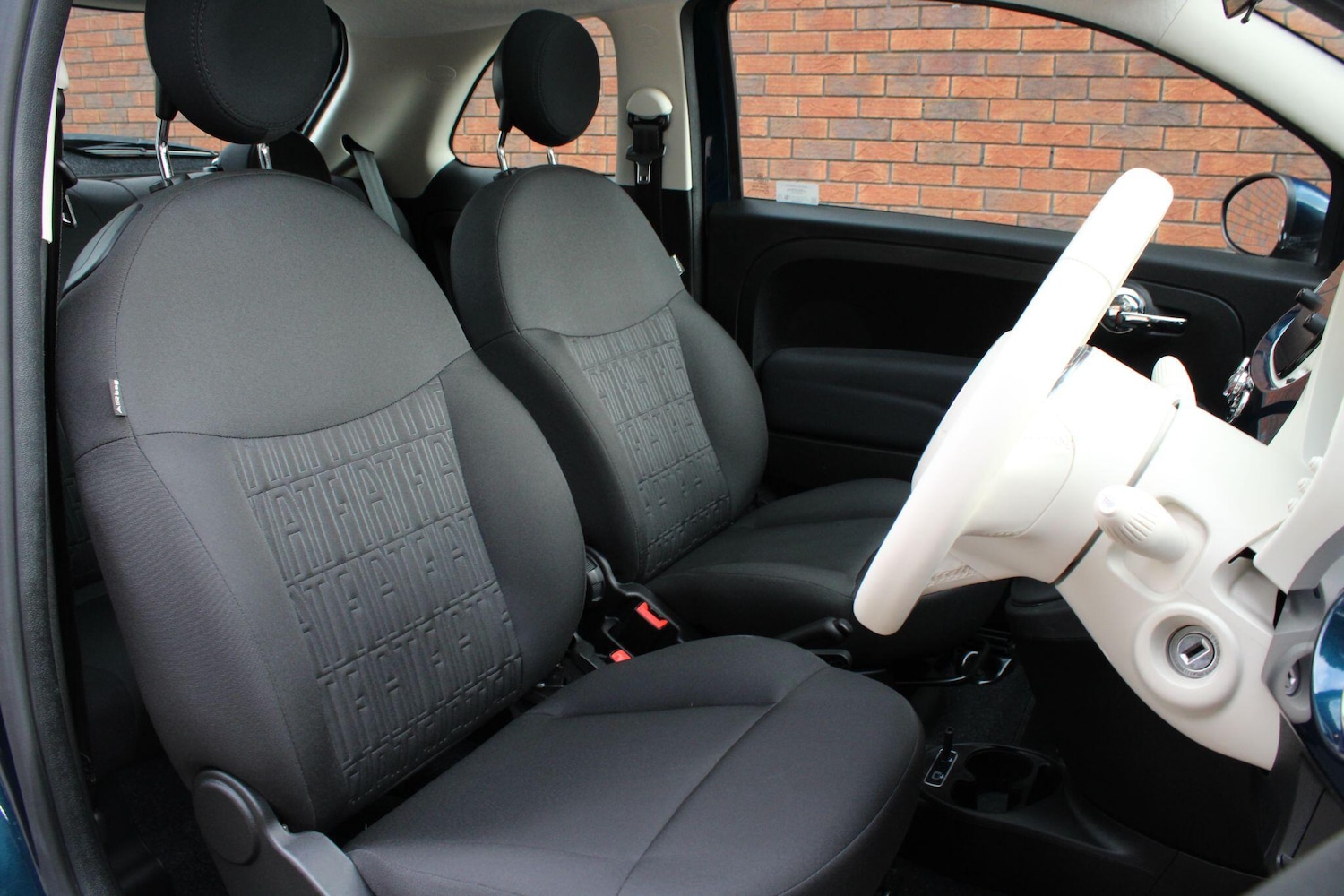 Used Fiat 500 2024 for sale - 77723040: Photo 4