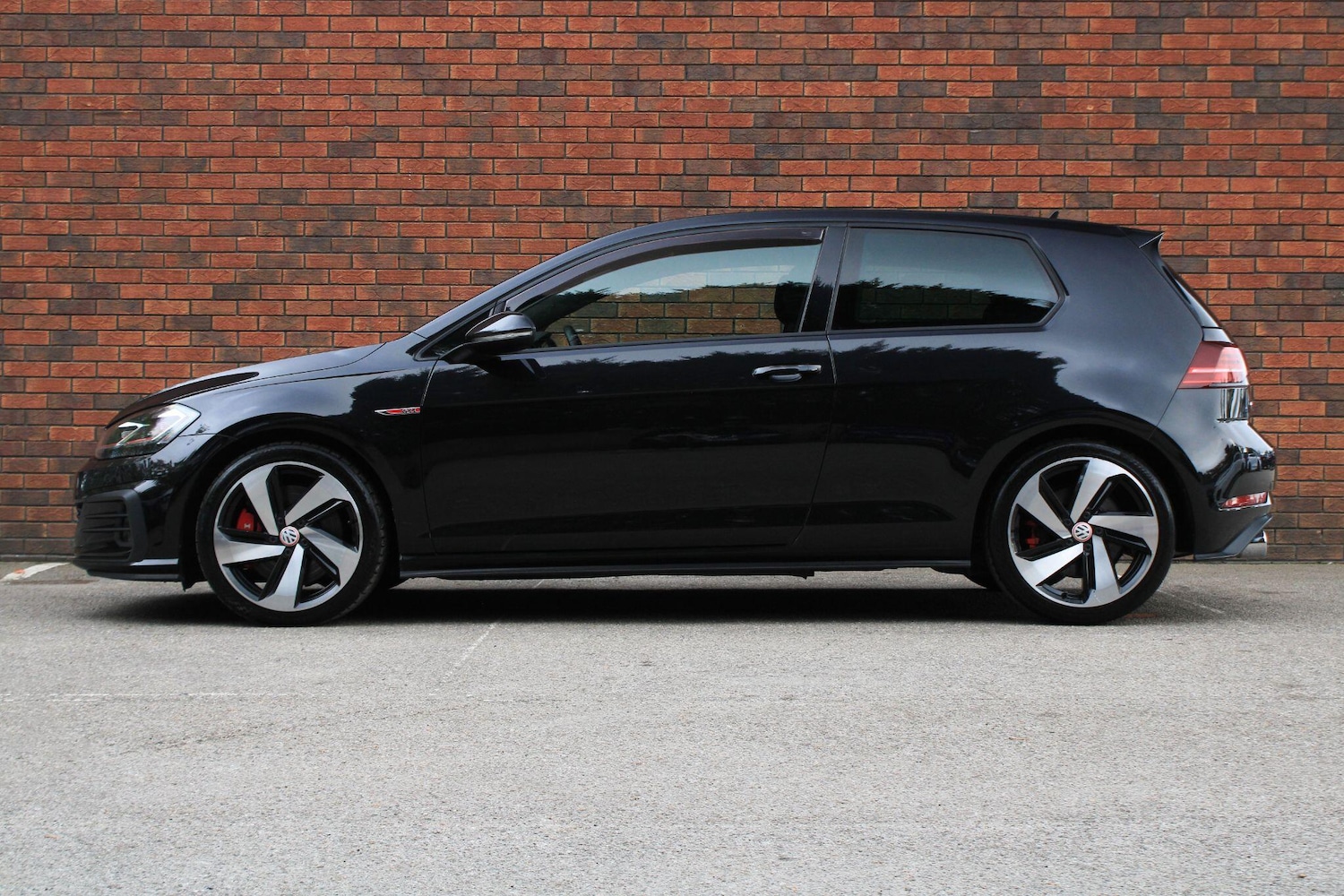 Used Volkswagen Golf 2019 for sale - 76228046: Photo 16