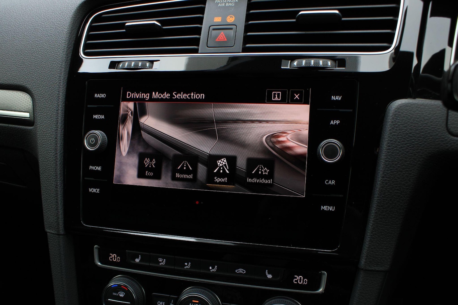 Used Volkswagen Golf 2019 for sale - 76228046: Photo 27