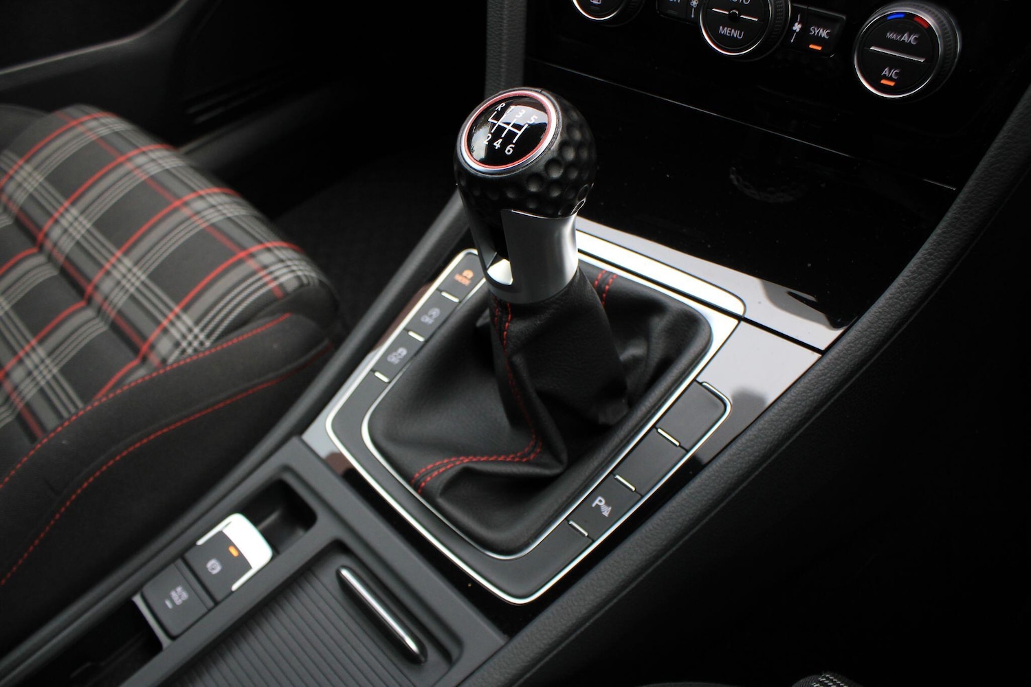 Used Volkswagen Golf 2019 for sale - 76228046: Photo 30