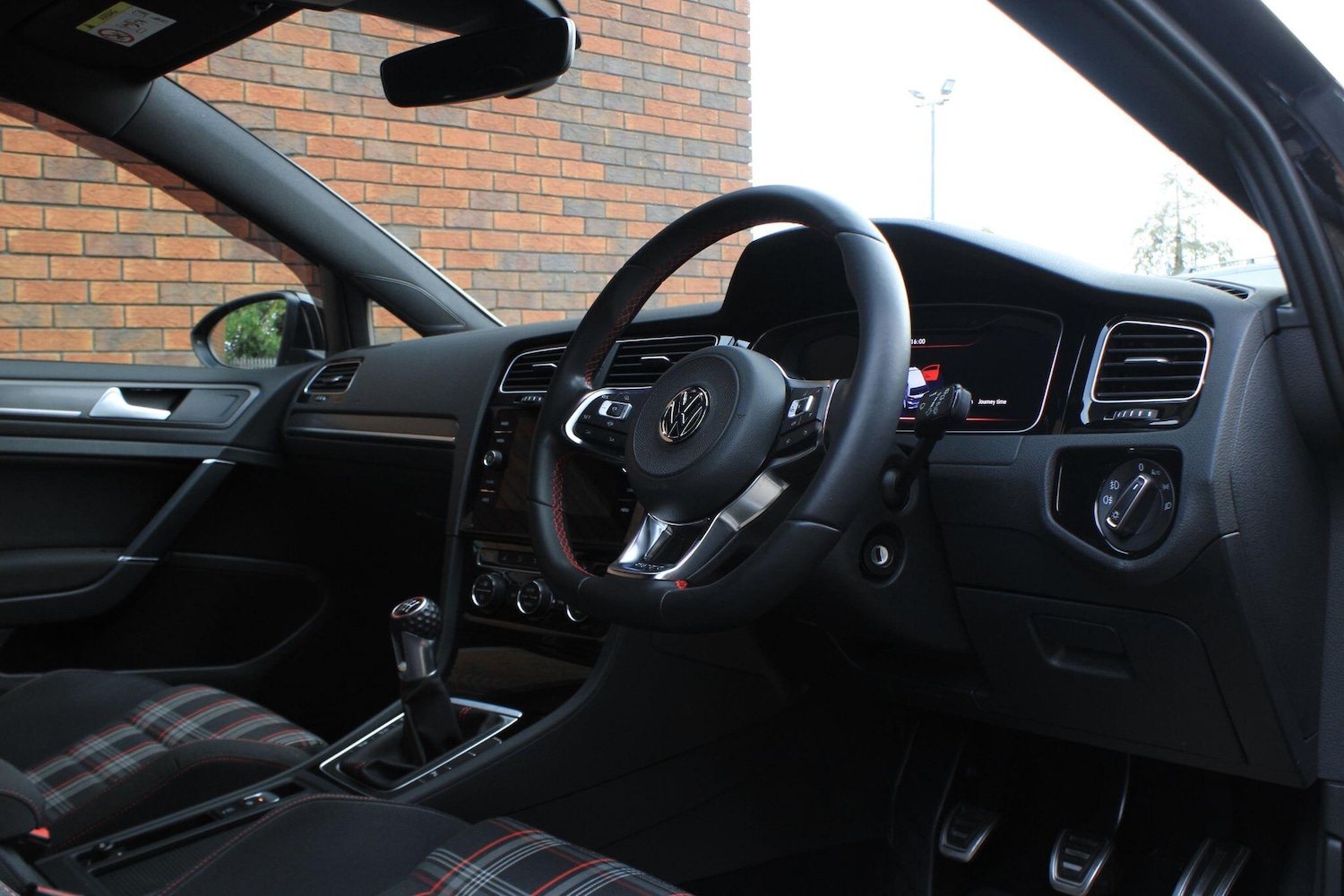 Used Volkswagen Golf 2019 for sale - 76228046: Photo 5