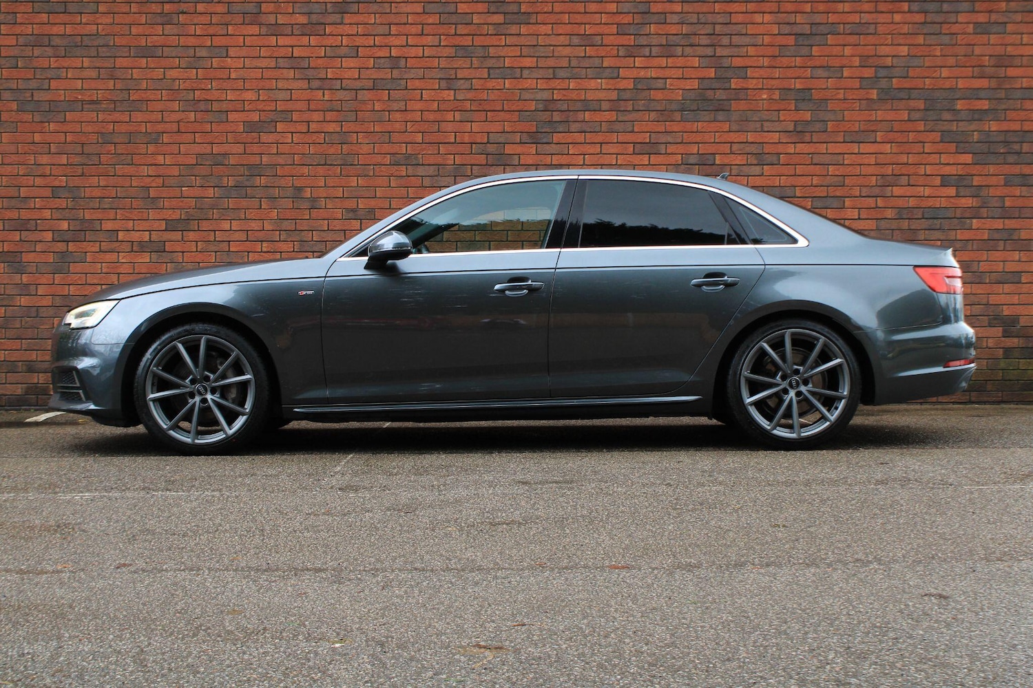 Used Audi A4 2016 for sale - 76886702: Photo 15