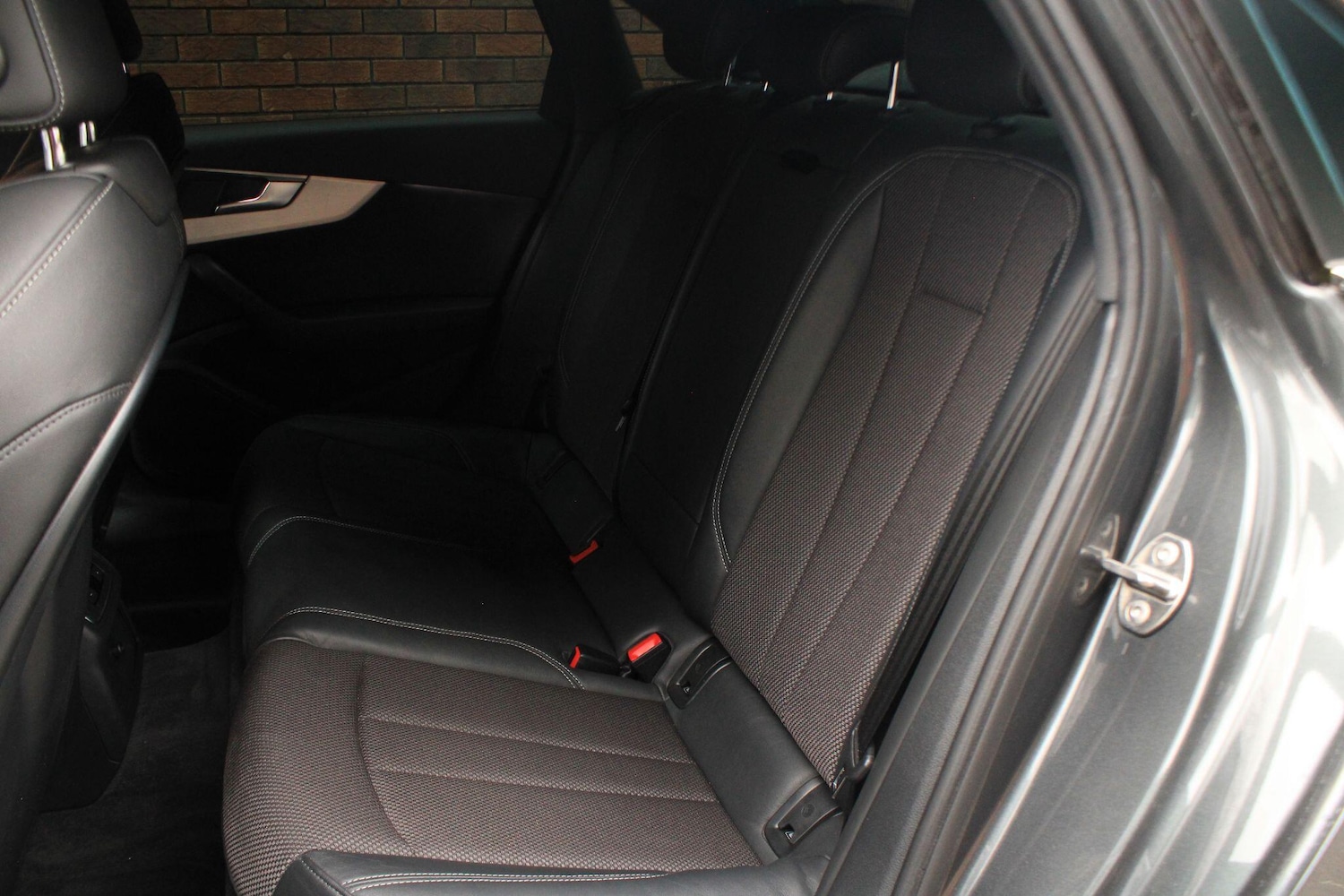 Used Audi A4 2016 for sale - 76886702: Photo 20