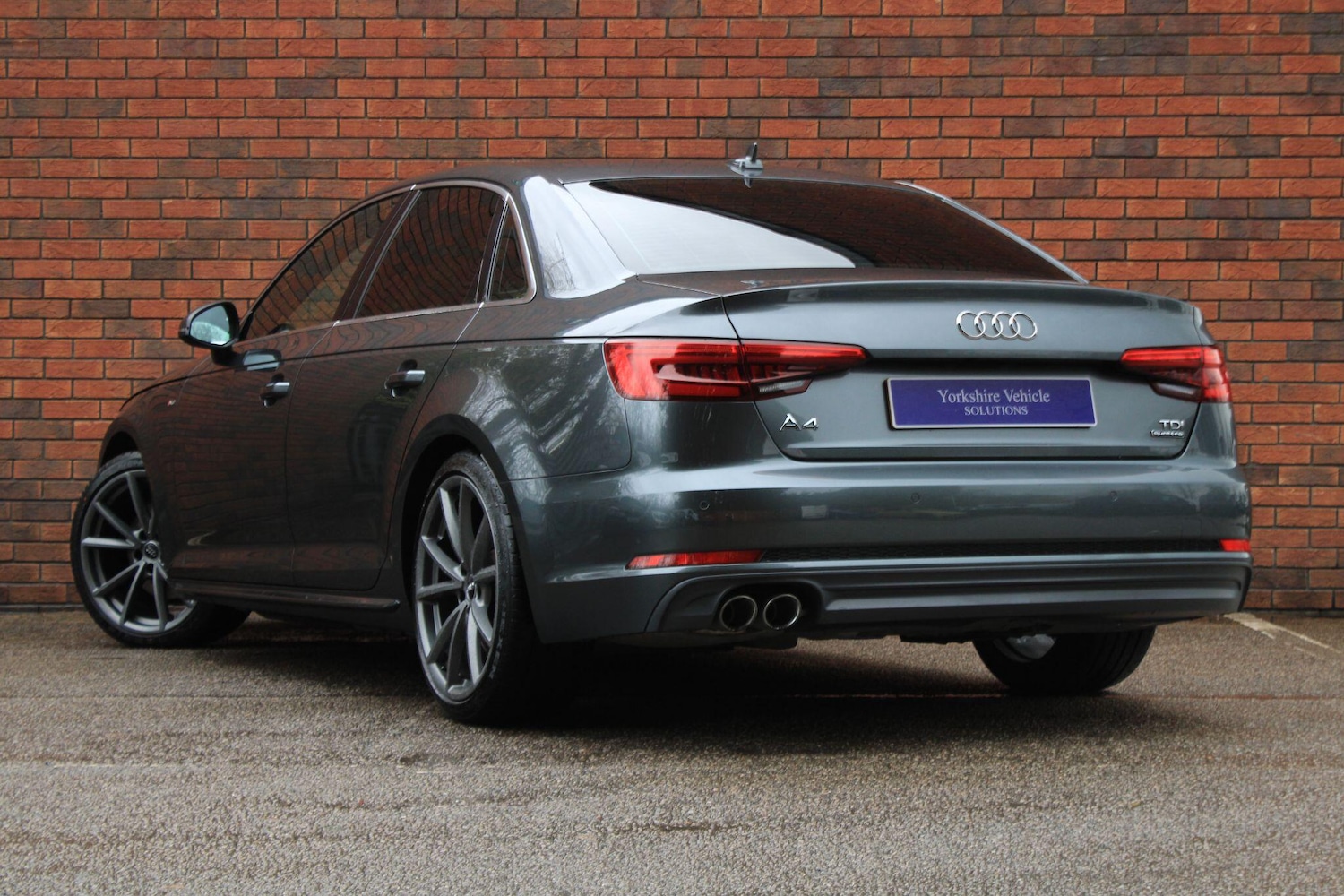 Used Audi A4 2016 for sale - 76886702: Photo 3