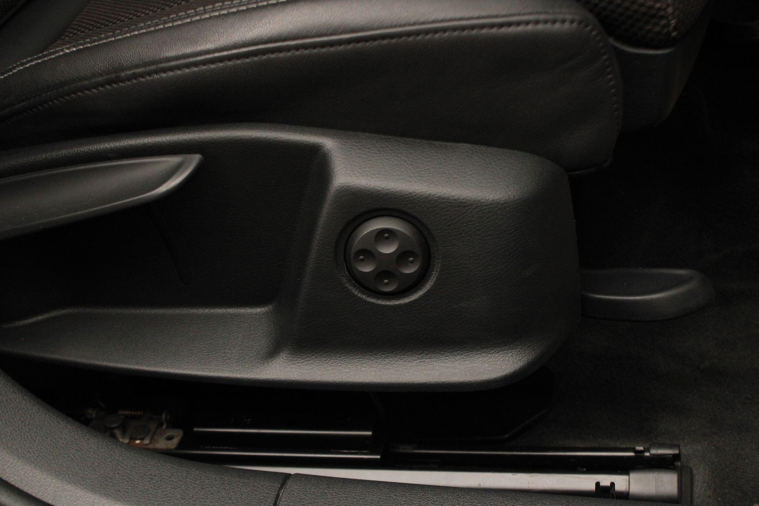 Used Audi A4 2016 for sale - 76886702: Photo 31