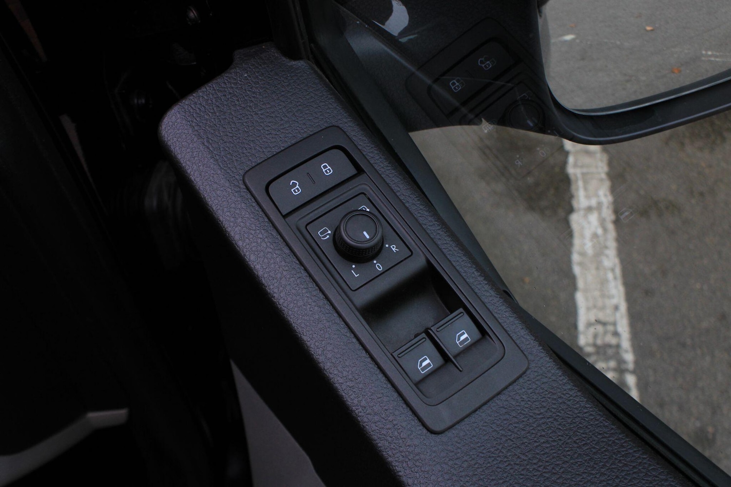 Used Volkswagen Transporter 2019 for sale - 76270592: Photo 32