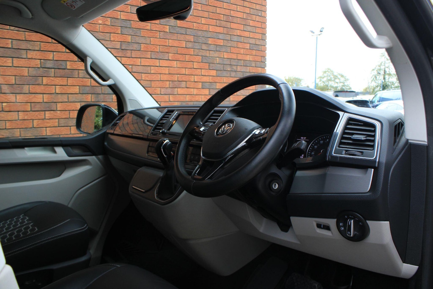 Used Volkswagen Transporter 2019 for sale - 76270592: Photo 5