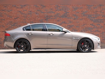 Used Jaguar XE 2016 for sale - 78728853: Photo
