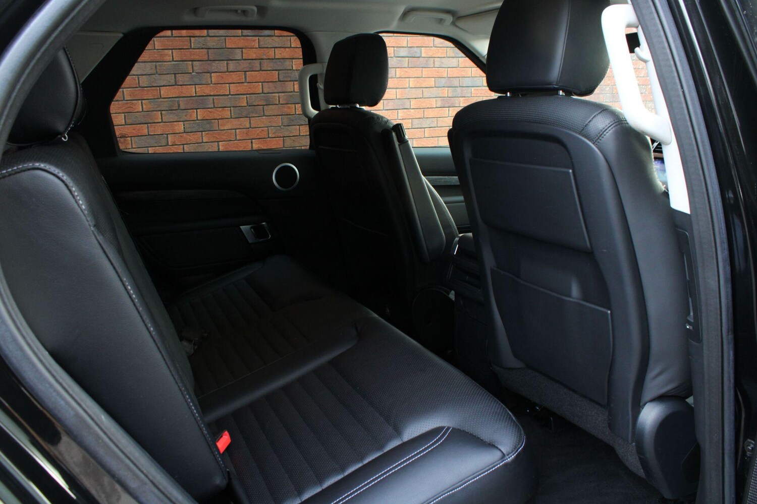 Used Land Rover Discovery 2018 for sale - 77645703: Photo 11