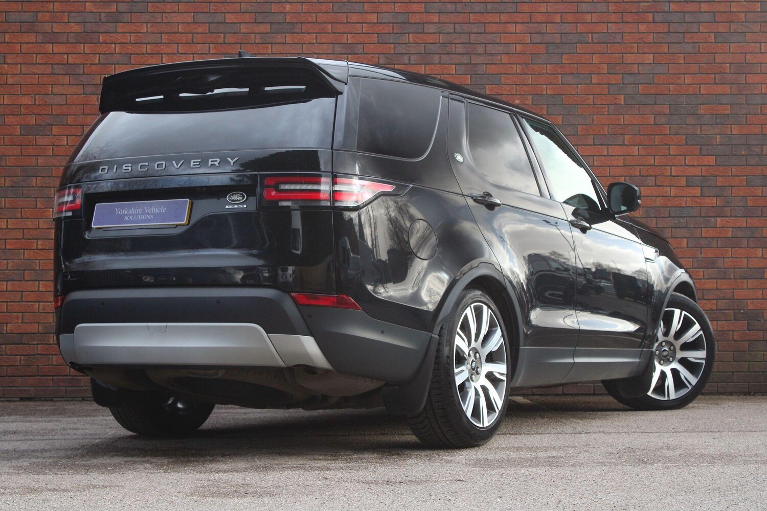 Used Land Rover Discovery 2018 for sale - 77645703: Photo 17