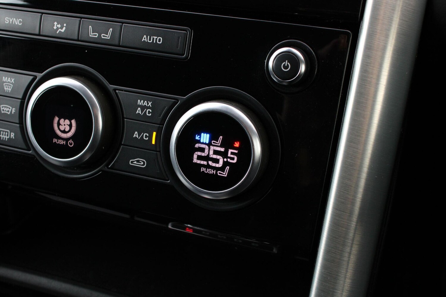 Used Land Rover Discovery 2018 for sale - 77645703: Photo 24