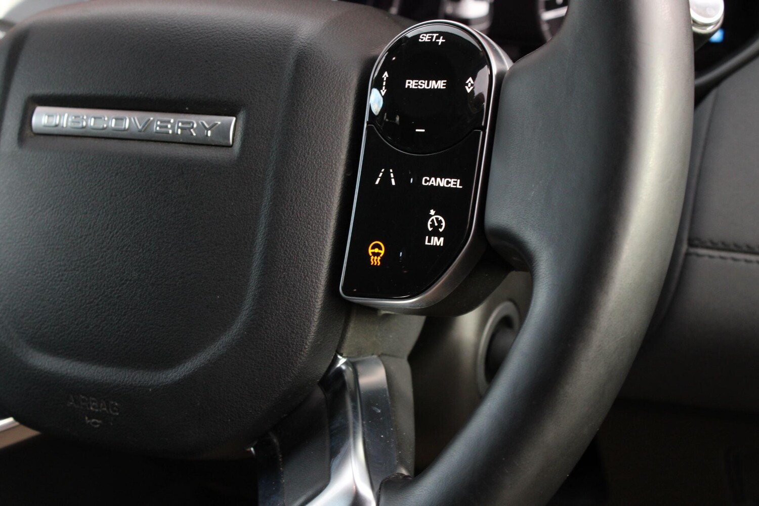 Used Land Rover Discovery 2018 for sale - 77645703: Photo 25