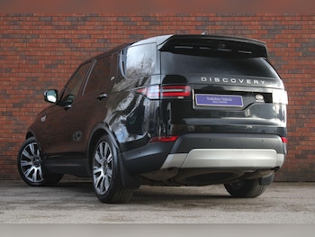 Used Land Rover Discovery 2018 for sale - 77645703: Photo