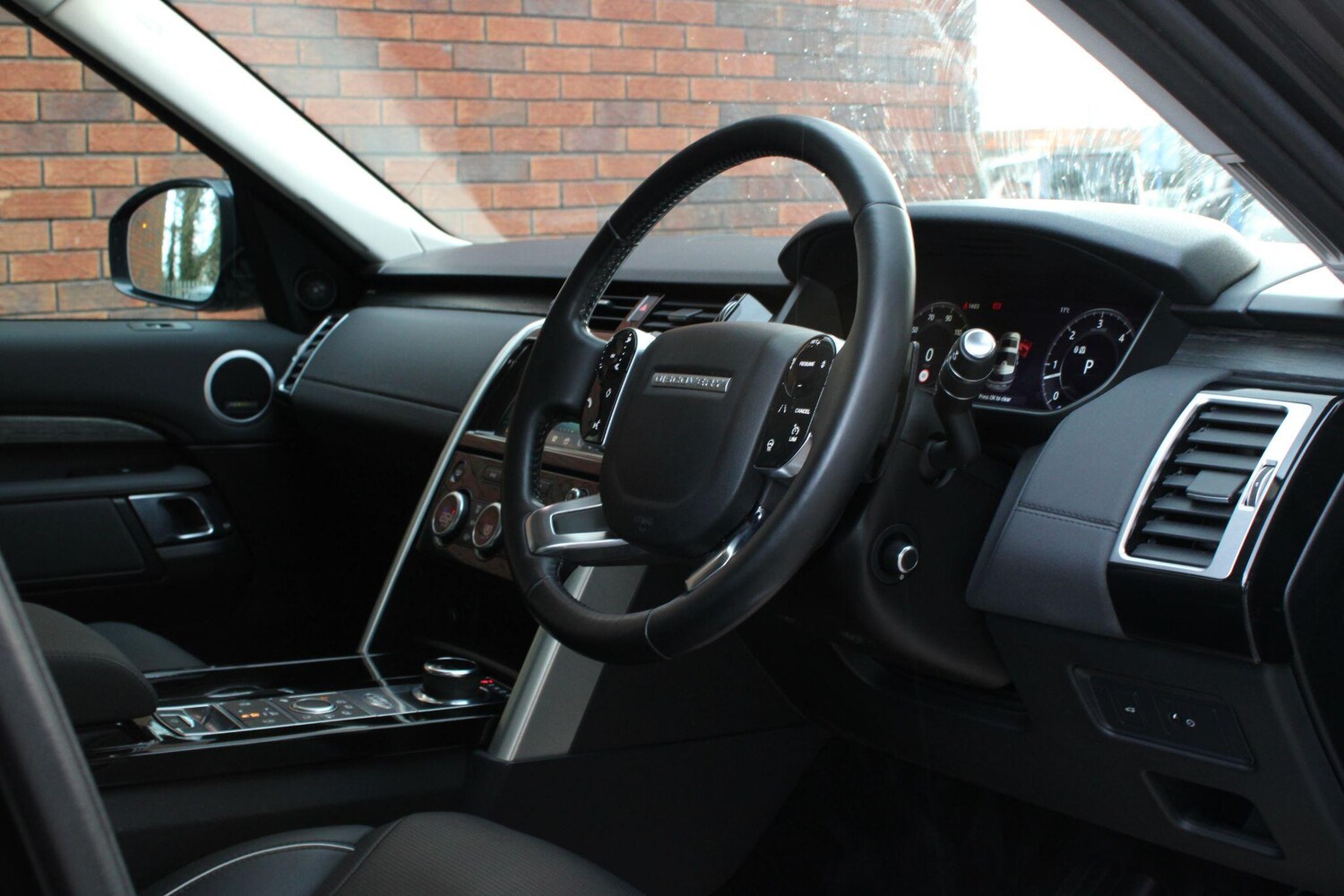 Used Land Rover Discovery 2018 for sale - 77645703: Photo 5