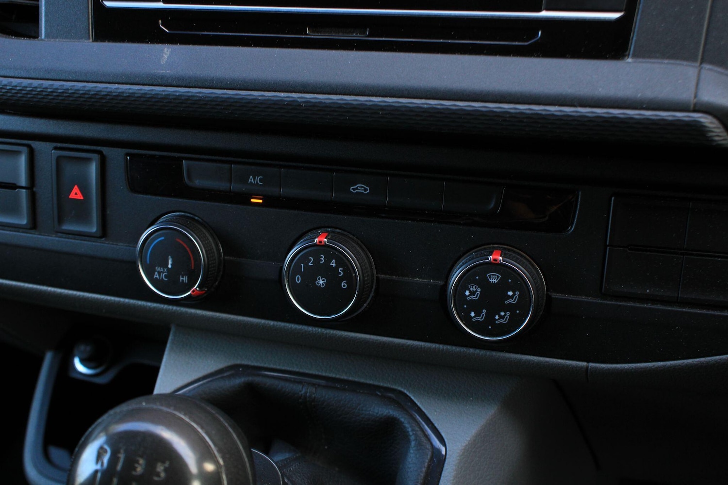 Used Volkswagen Transporter 2021 for sale - 77215360: Photo 16