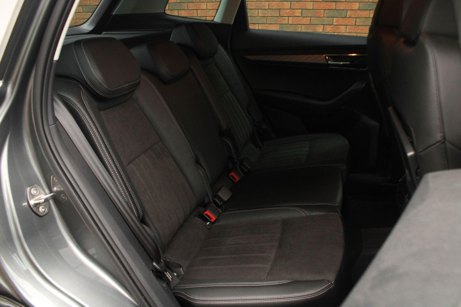 Used Skoda Karoq 2024 for sale - 77040899: Photo 11