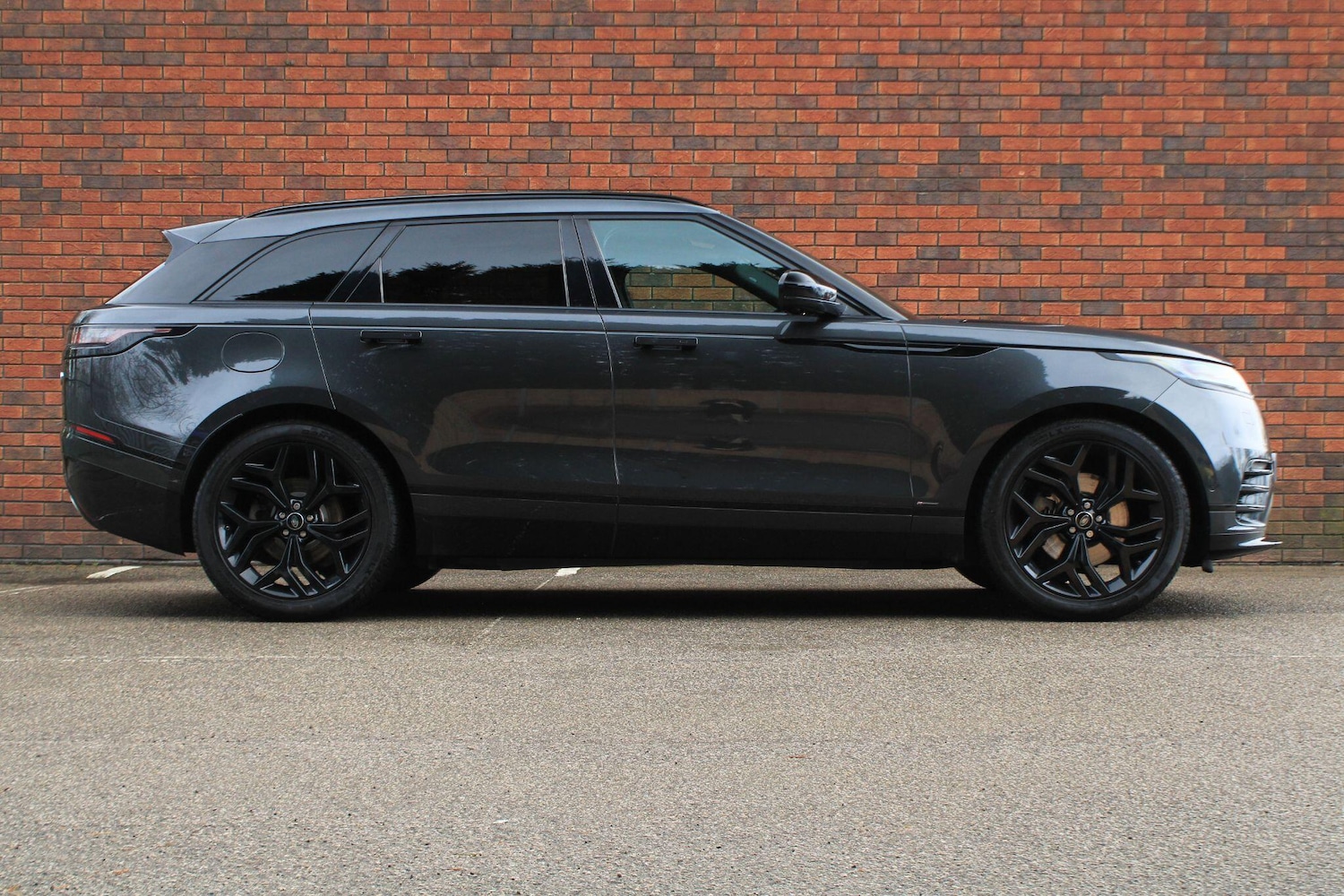 Used Land Rover Range Rover Velar for sale - 76965284: Photo 2