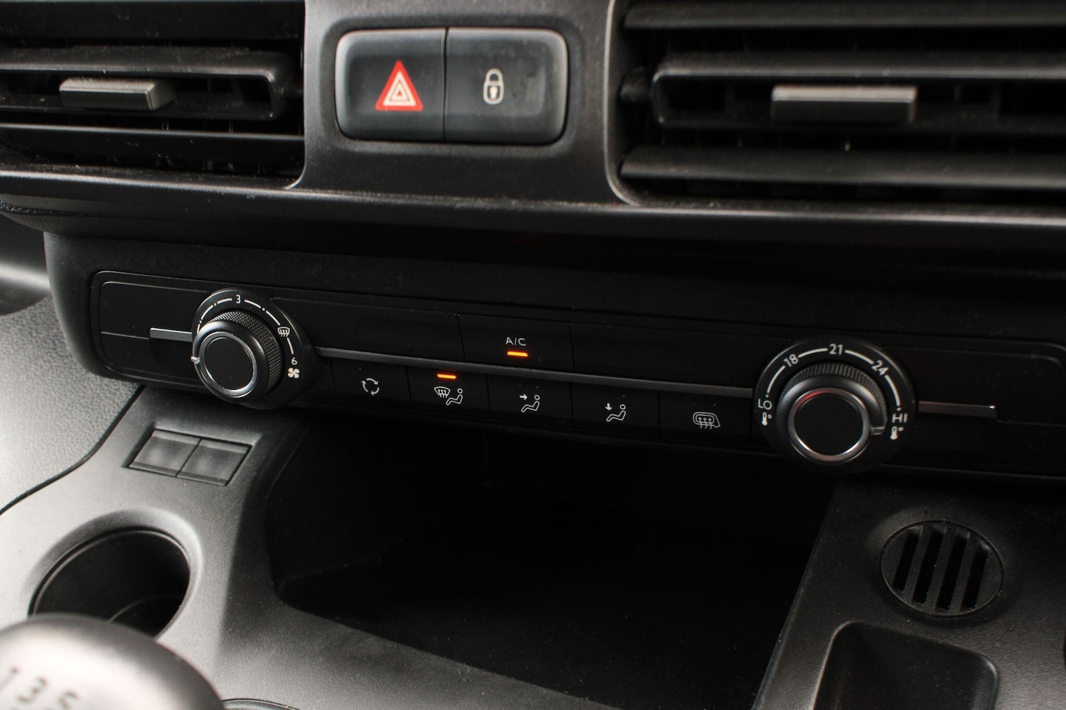 Used Peugeot Partner 2021 for sale - 77215124: Photo 16