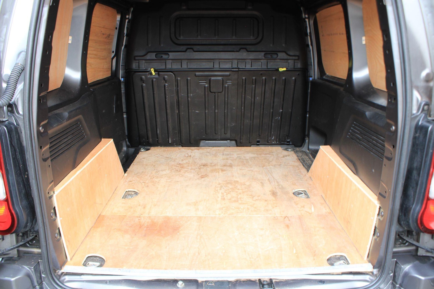 Used Peugeot Partner 2021 for sale - 77215124: Photo 9