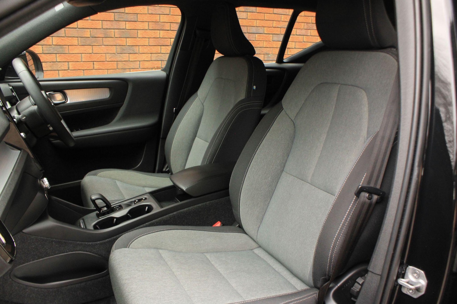 Used Volvo XC40 2021 for sale - 76990668: Photo 17