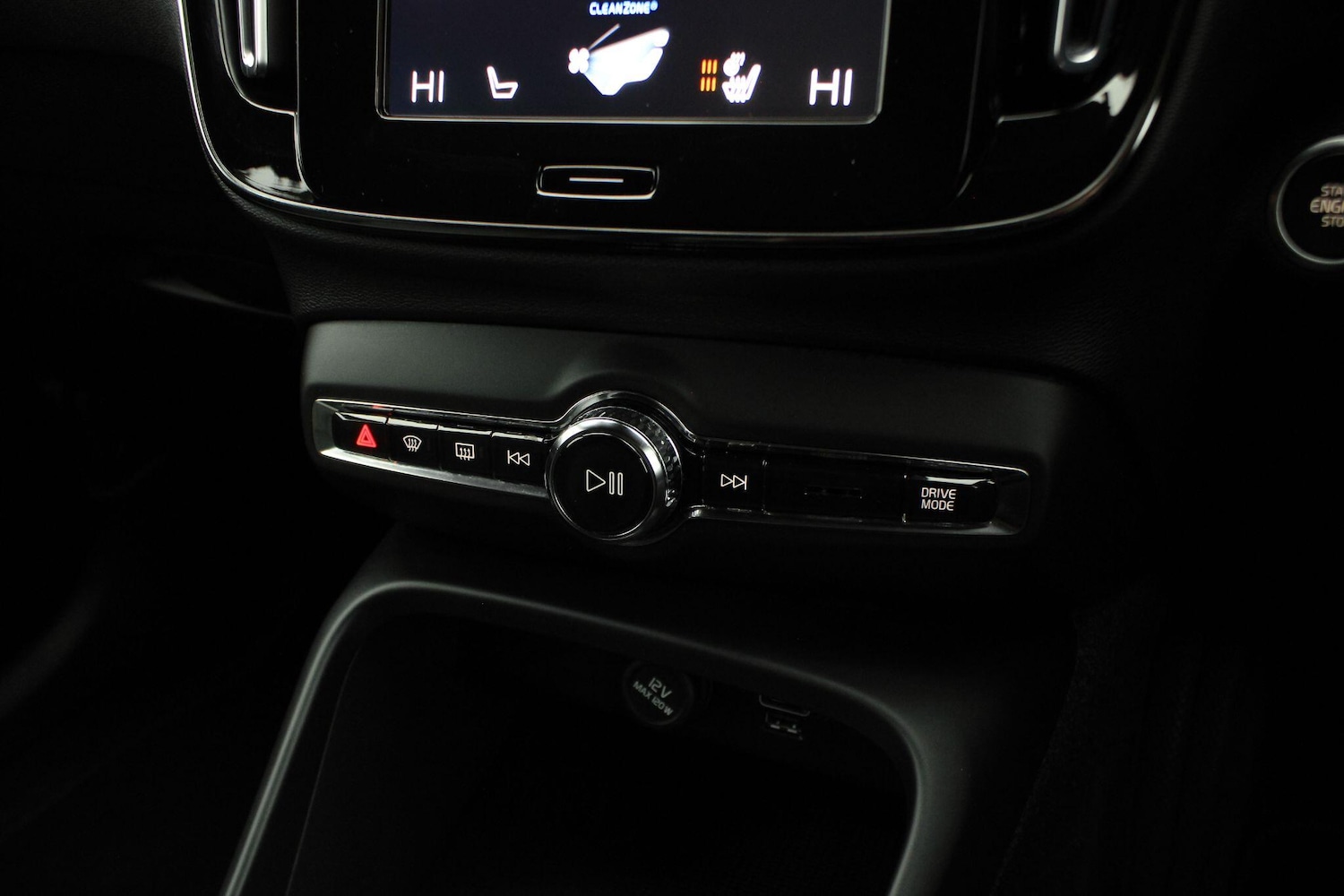 Used Volvo XC40 2021 for sale - 76990668: Photo 19