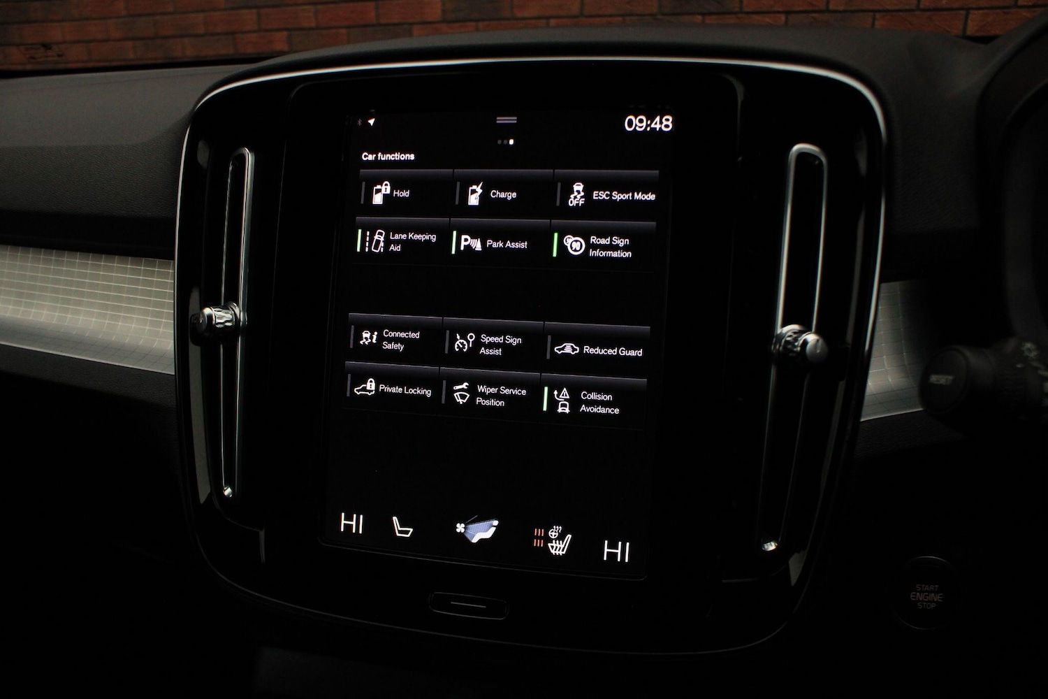 Used Volvo XC40 2021 for sale - 76990668: Photo 27