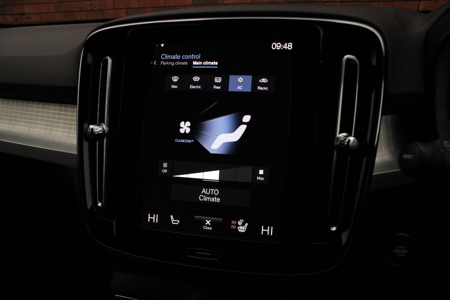 Used Volvo XC40 2021 for sale - 76990668: Photo 28