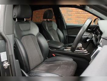 Used Audi Q8 2018 for sale - 78635743: Photo