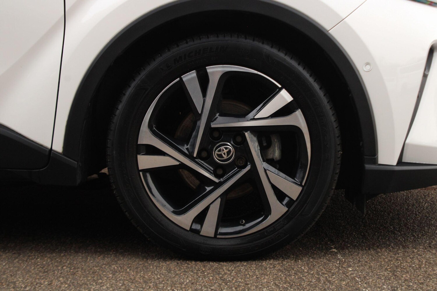 Used Toyota C-HR 2023 for sale - 77454741: Photo 14