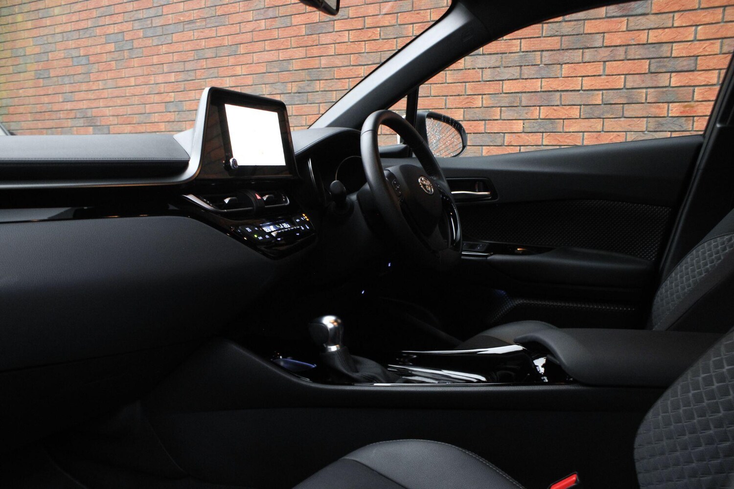 Used Toyota C-HR 2023 for sale - 77454741: Photo 19