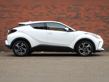 Used Toyota C-HR 2023 for sale - 77454741: Photo