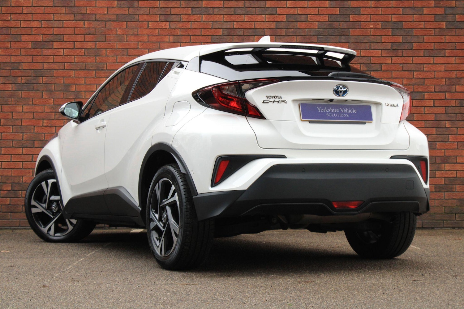 Used Toyota C-HR 2023 for sale - 77454741: Photo 3