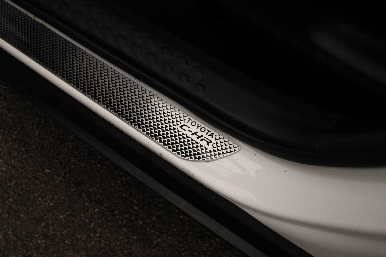 Used Toyota C-HR 2023 for sale - 77454741: Photo 30