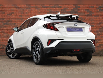Used Toyota C-HR 2023 for sale - 77454741: Photo