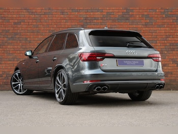 Used Audi S4 Avant 2018 for sale - 77823705: Photo