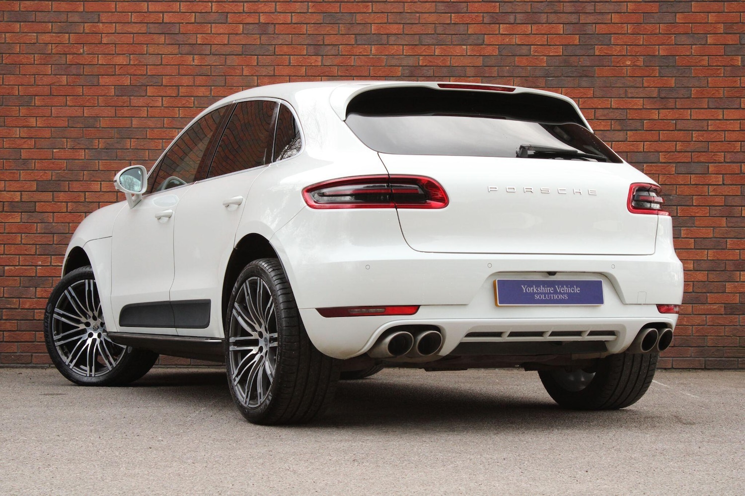 Used Porsche Macan for sale - 77853093: Photo 3