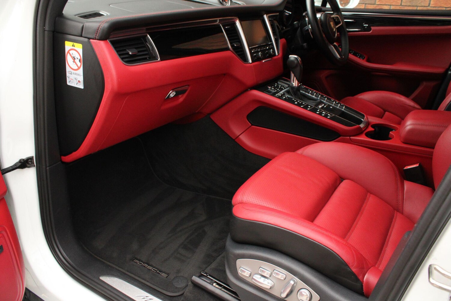 Used Porsche Macan for sale - 77853093: Photo 36