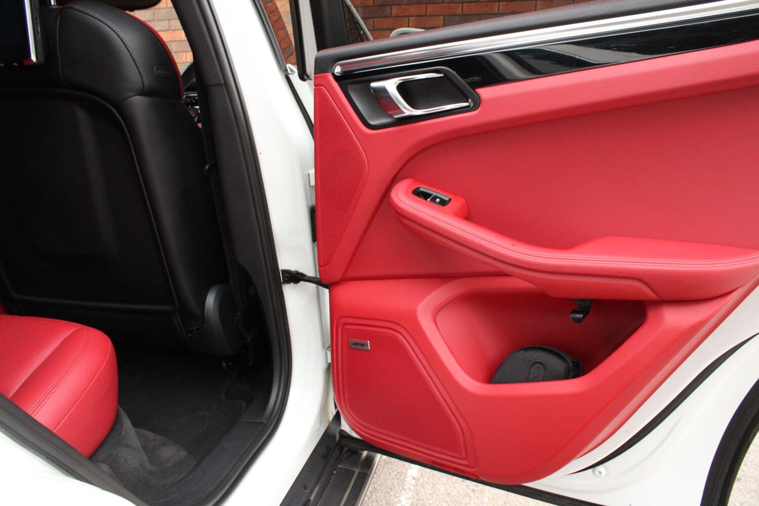 Used Porsche Macan for sale - 77853093: Photo 38