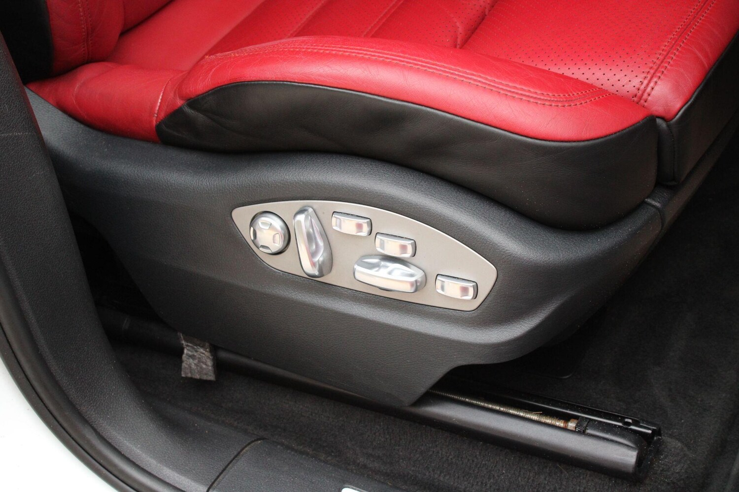 Used Porsche Macan for sale - 77853093: Photo 7