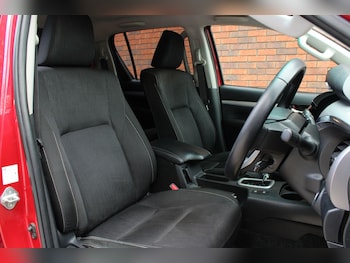 Used Toyota Hilux 2021 for sale - 78276408: Photo